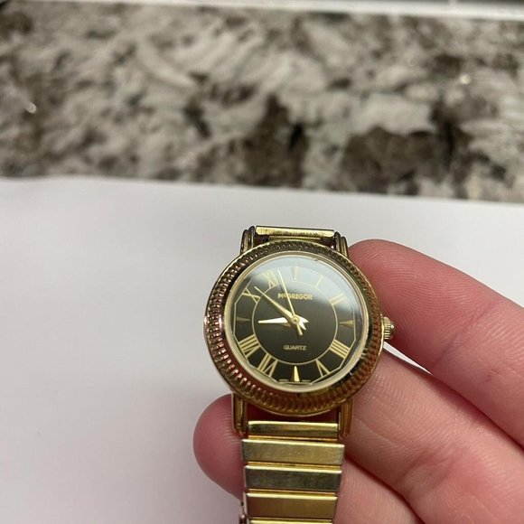 Working - Woman’s Signed McGregor LMG 515 Gold Tone Stretchy Stretch Wrist Watch - Picture 8 of 12